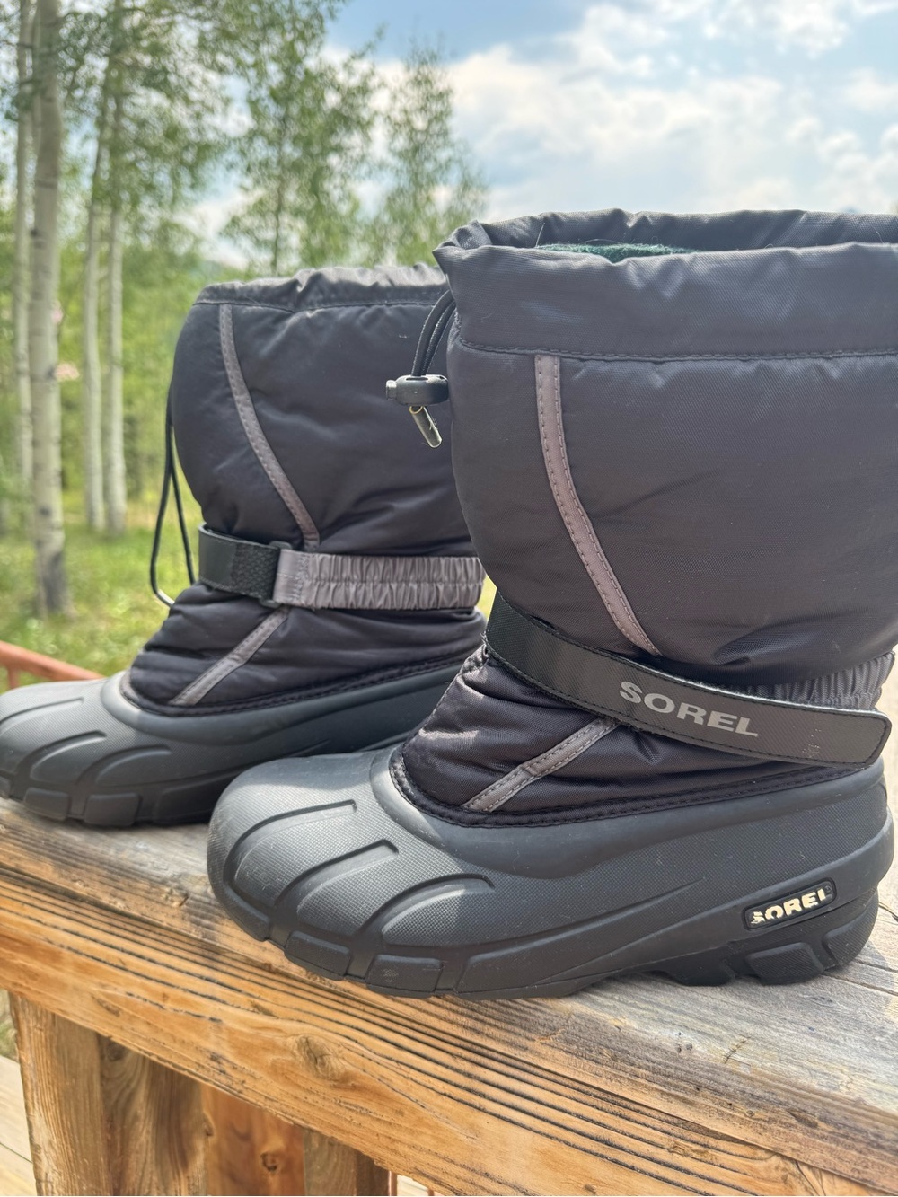 Sorel Big Kids Black Winter Snow Boots with Adjustable Strap